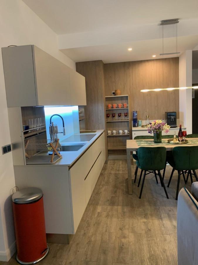 Edelweiss Apartments Silver Resort Poiana Brasov Bagian luar foto